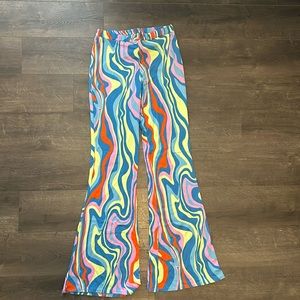 Dressed in LALA flared/bell bottom pant